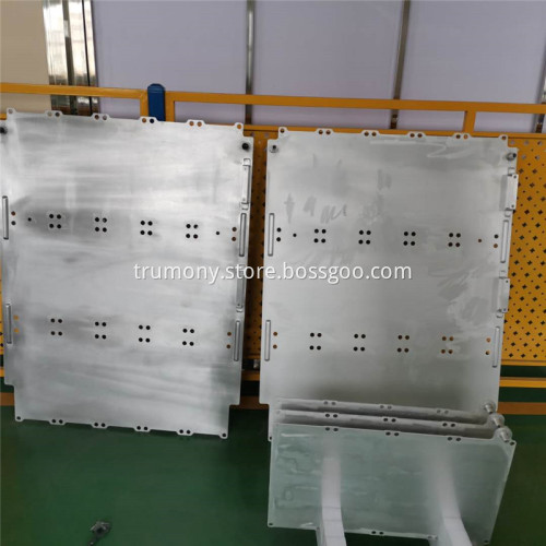 Aluminum large liquid cooling plates for Superguide